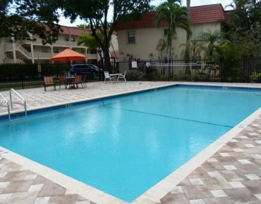 128 S Cypress Rd #816 Pompano Beach, FL 33060