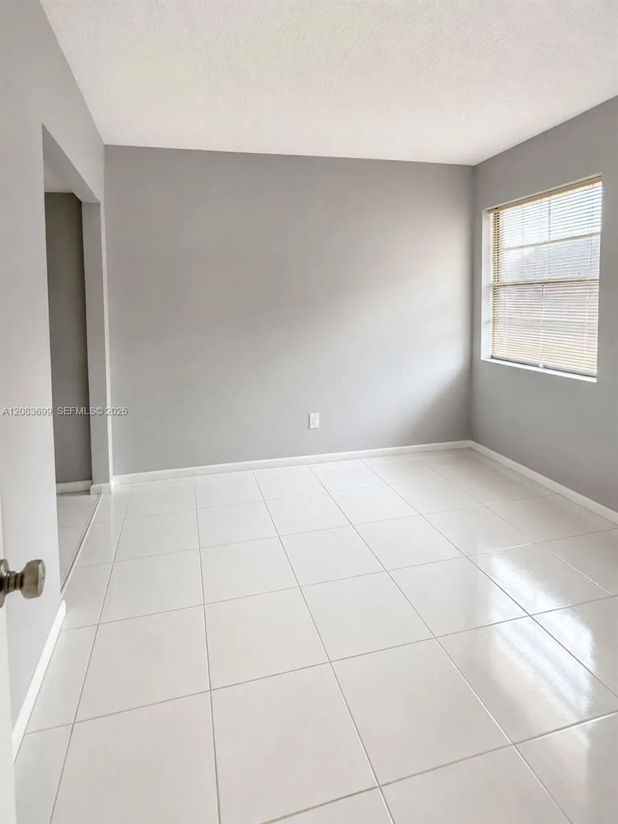 128 S Cypress Rd #816 Pompano Beach, FL 33060