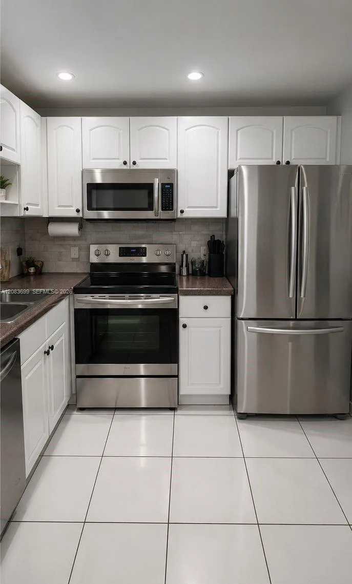 128 S Cypress Rd #816 Pompano Beach, FL 33060
