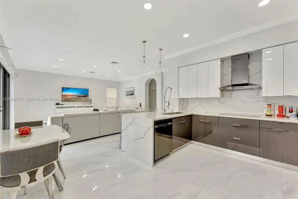 2102 SW 176th Ave Miramar, FL 33029