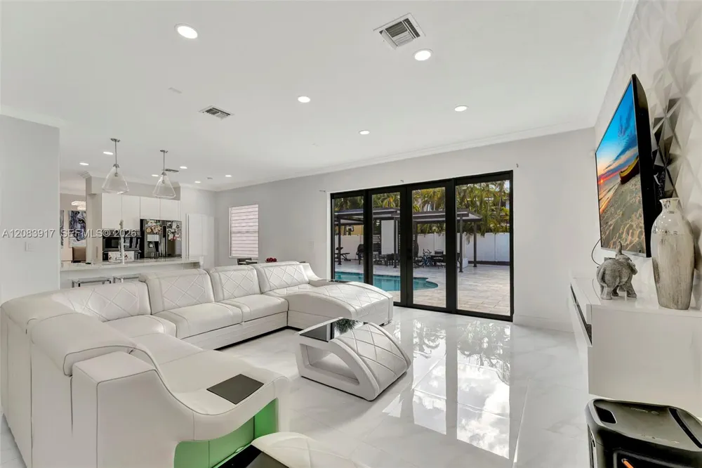 2102 SW 176th Ave Miramar, FL 33029
