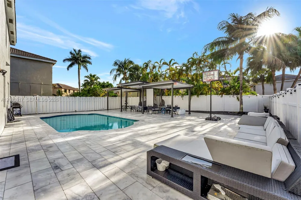 2102 SW 176th Ave Miramar, FL 33029