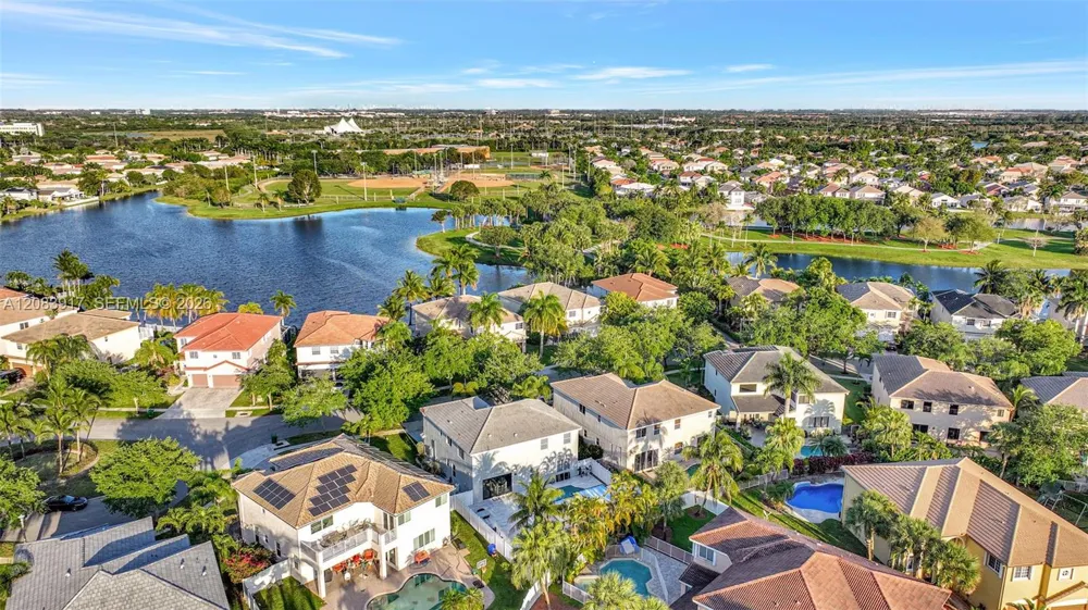2102 SW 176th Ave Miramar, FL 33029