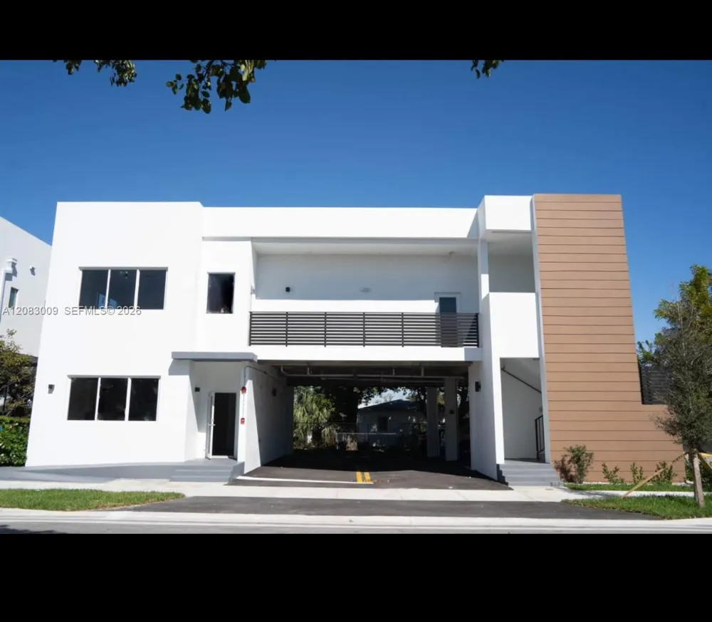 500 Foster Rd #C Hallandale Beach, FL 33009