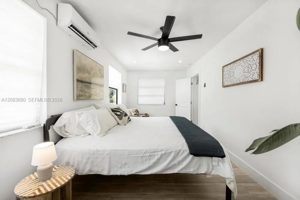 218 SW 10th Ave Delray Beach, FL 33444