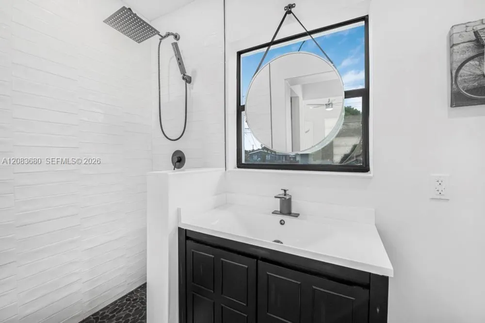 218 SW 10th Ave Delray Beach, FL 33444