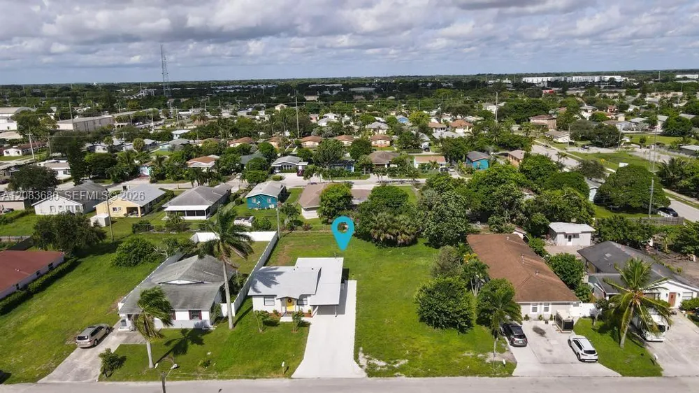218 SW 10th Ave Delray Beach, FL 33444
