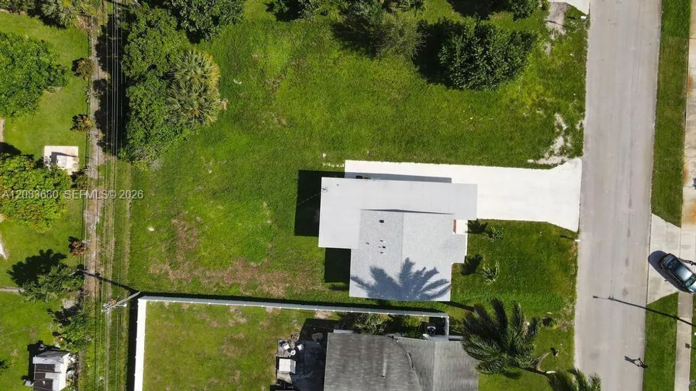 218 SW 10th Ave Delray Beach, FL 33444