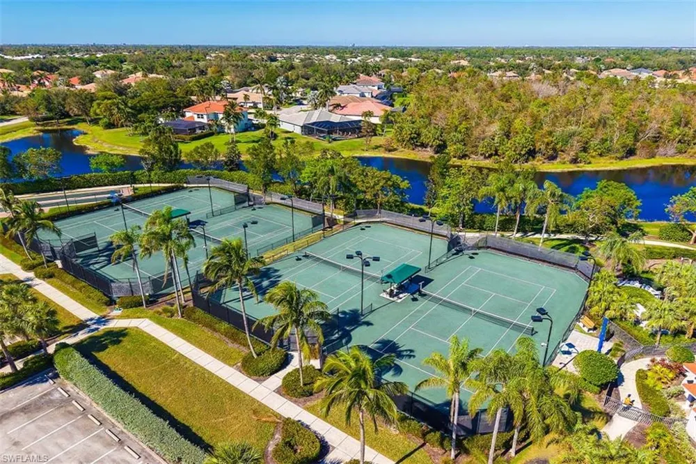 19428 La Serena Drive Estero, FL 33967