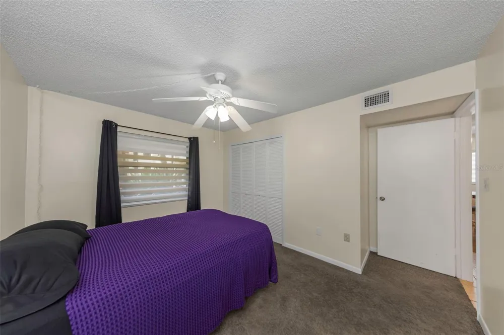 1906 HAMMOCK PINE BOULEVARD #1906 Clearwater, FL 33761