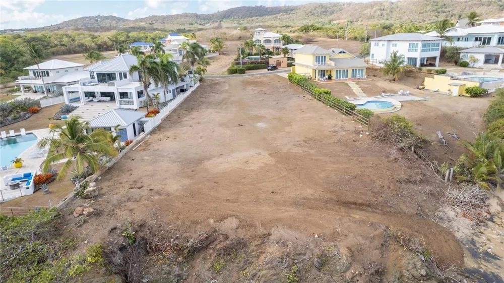 6 BEACH VILLAGE Vieques, PR 00765