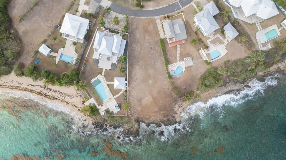 6 BEACH VILLAGE Vieques, PR 00765