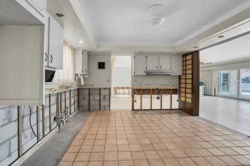 6505 DEBBIE LANE S St Petersburg, FL 33707
