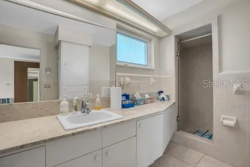 6505 DEBBIE LANE S St Petersburg, FL 33707