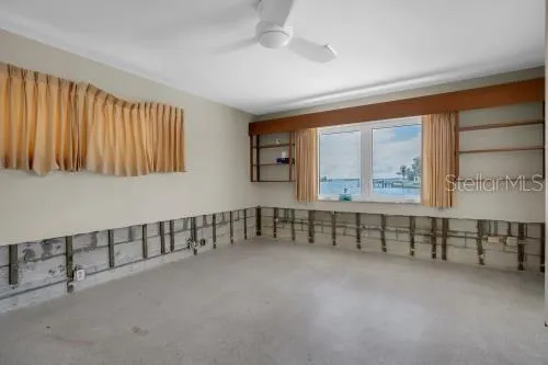 6505 DEBBIE LANE S St Petersburg, FL 33707