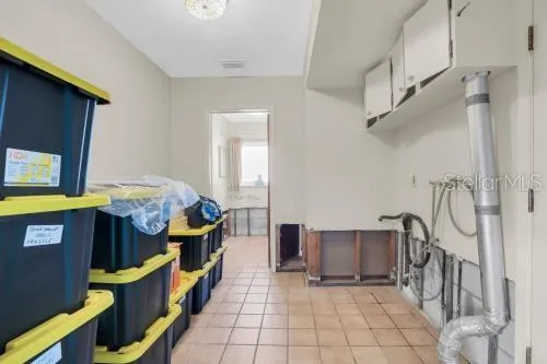 6505 DEBBIE LANE S St Petersburg, FL 33707