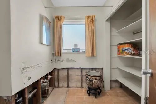 6505 DEBBIE LANE S St Petersburg, FL 33707