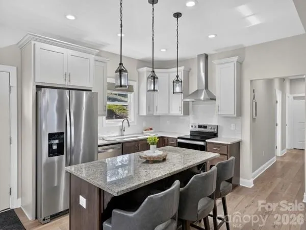72 Jacks Paw Lane Hendersonville, NC 28792
