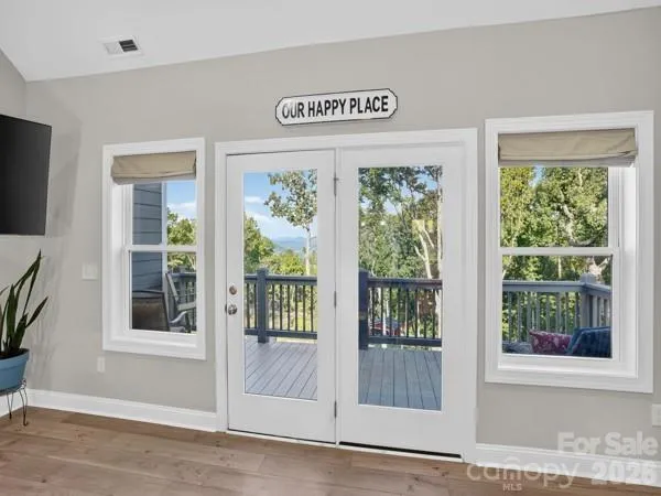 72 Jacks Paw Lane Hendersonville, NC 28792