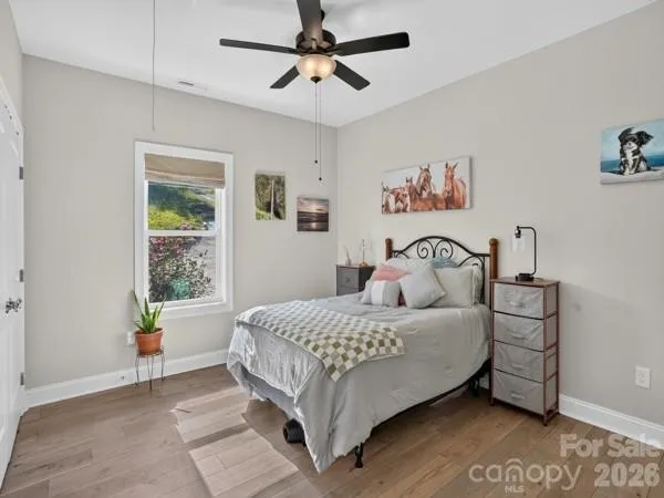 72 Jacks Paw Lane Hendersonville, NC 28792