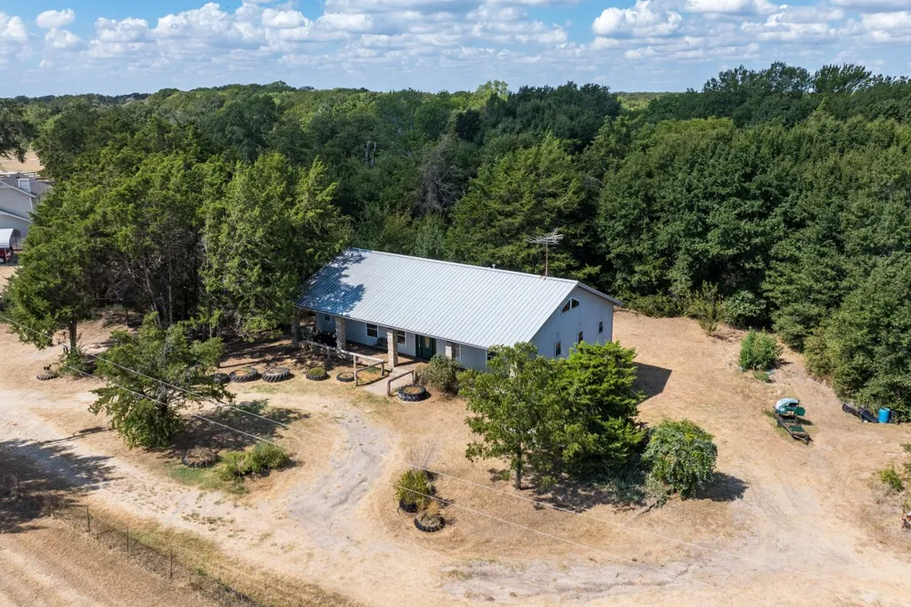 5562 Cedar Creek Drive Kemp, TX 75143