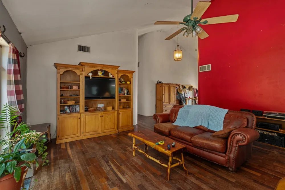 5562 Cedar Creek Drive Kemp, TX 75143