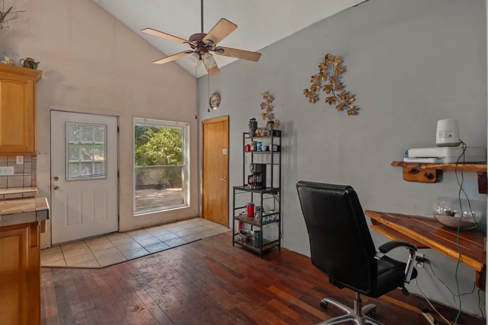 5562 Cedar Creek Drive Kemp, TX 75143