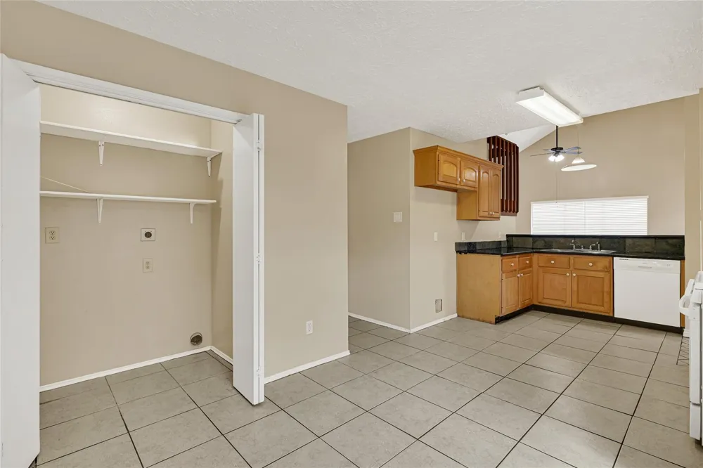 12322 Meadow Ridge Drive Stafford, TX 77477