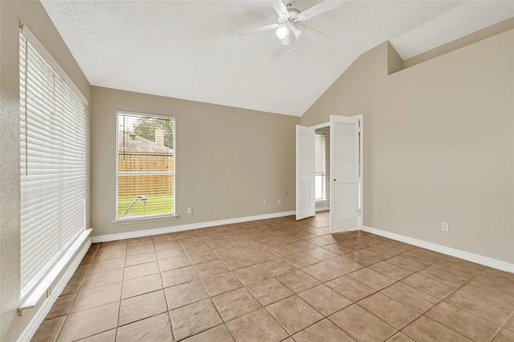 12322 Meadow Ridge Drive Stafford, TX 77477