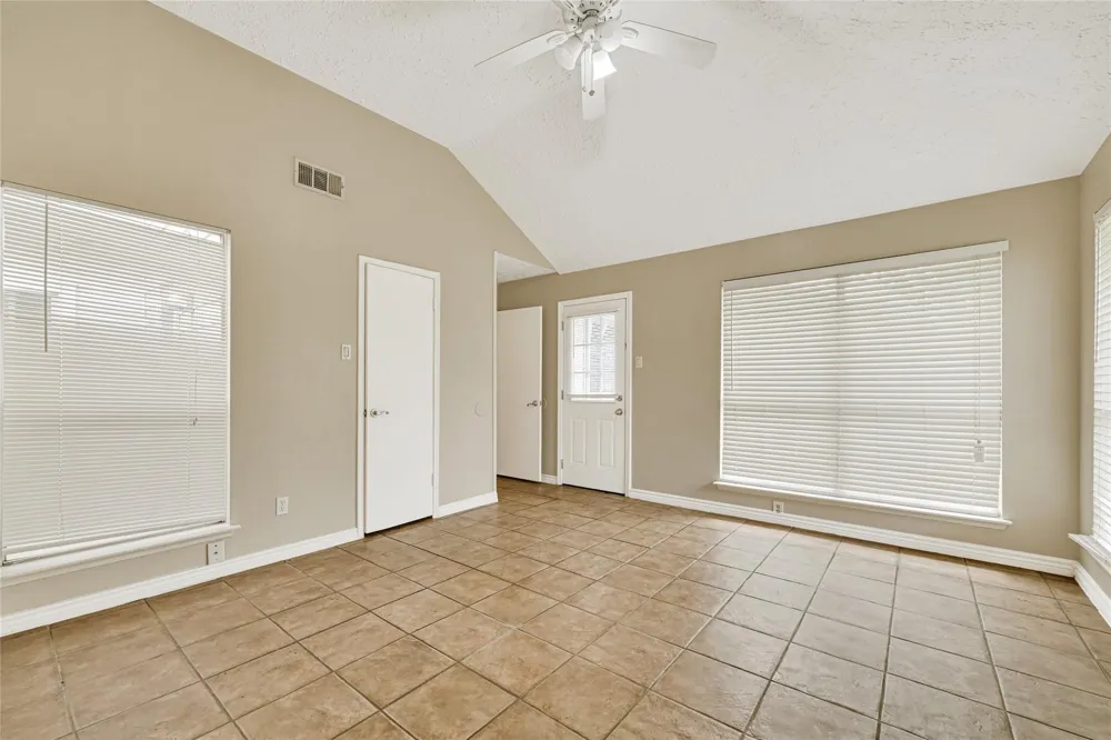 12322 Meadow Ridge Drive Stafford, TX 77477