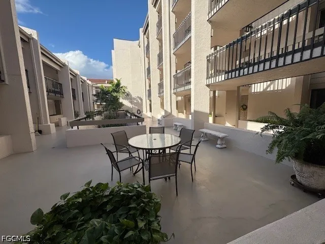 Flagship Drive #103 Fort Myers, FL 33919