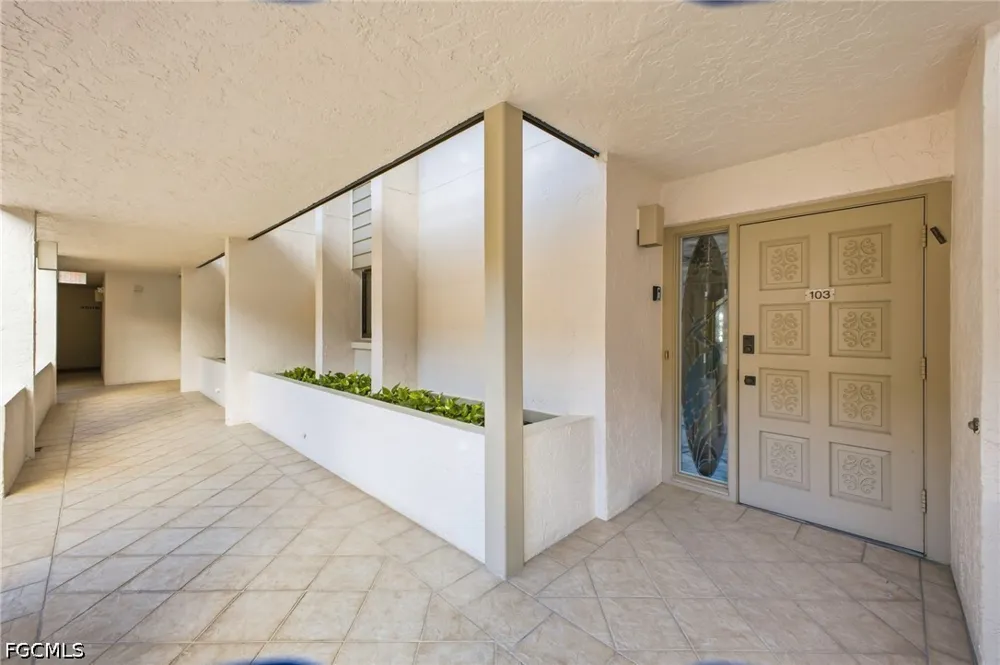 Flagship Drive #103 Fort Myers, FL 33919