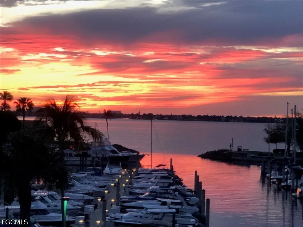Flagship Drive #103 Fort Myers, FL 33919