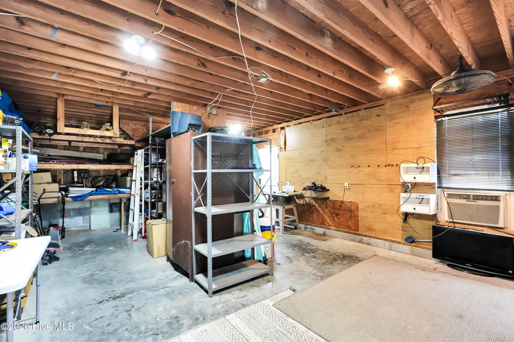 114 NE 8th St Oak Island, NC 28465