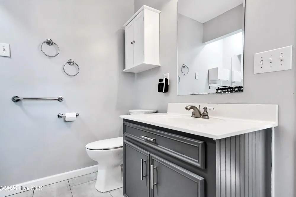 114 NE 8th St Oak Island, NC 28465