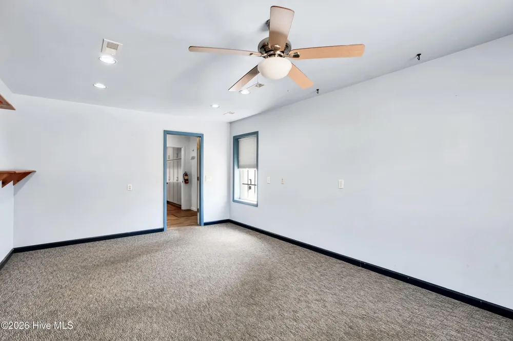 114 NE 8th St Oak Island, NC 28465