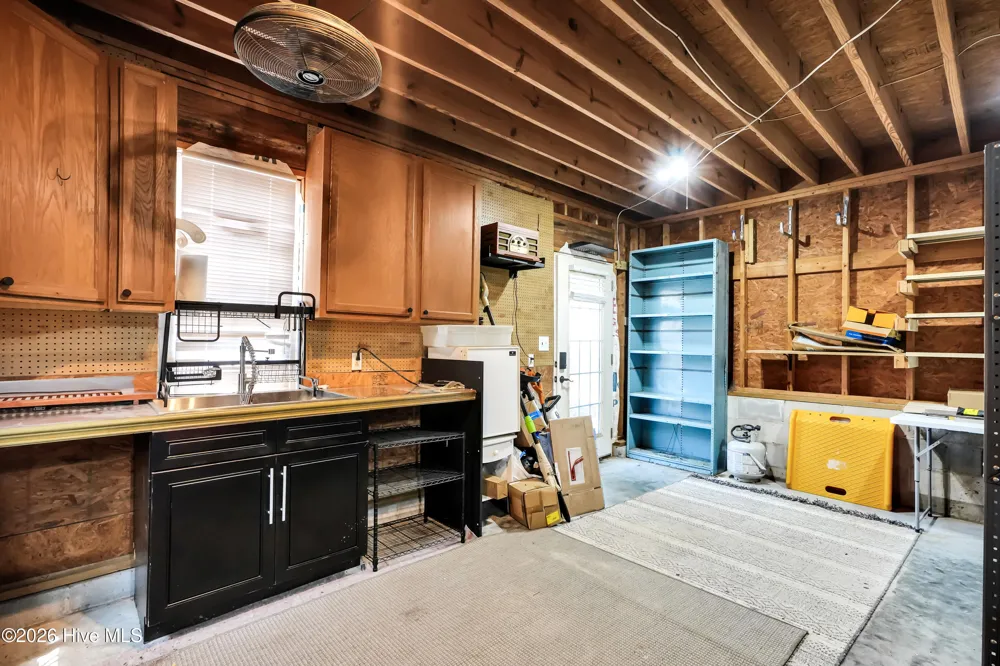 114 NE 8th St Oak Island, NC 28465
