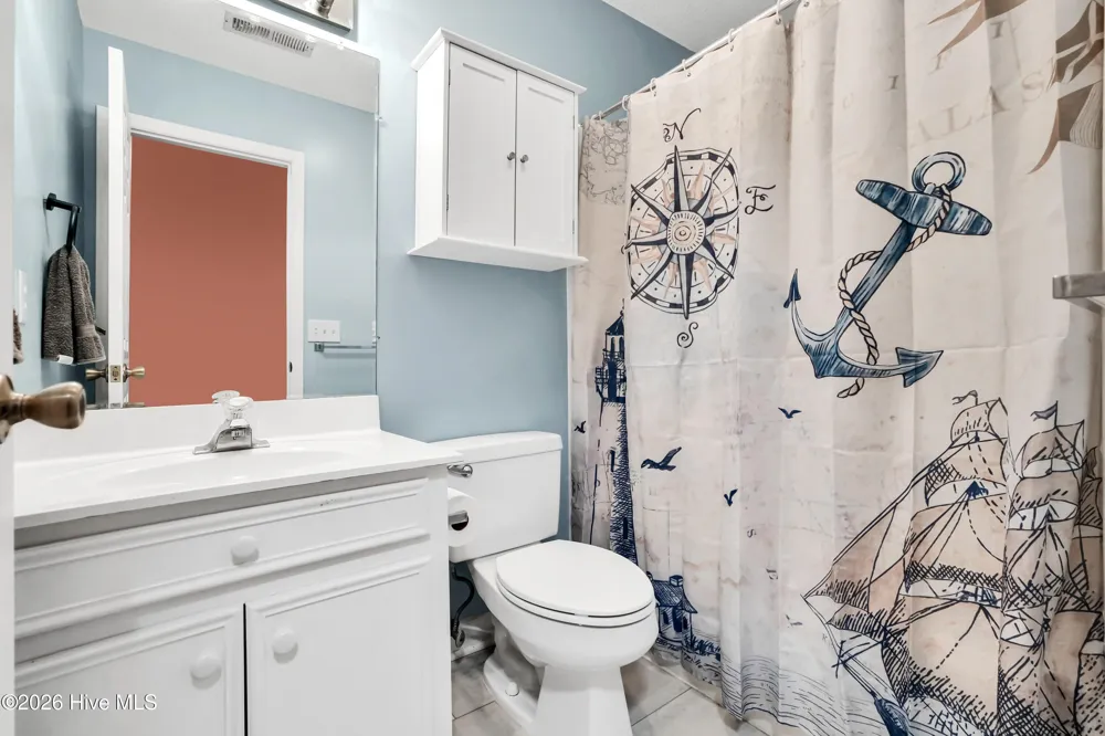 114 NE 8th St Oak Island, NC 28465