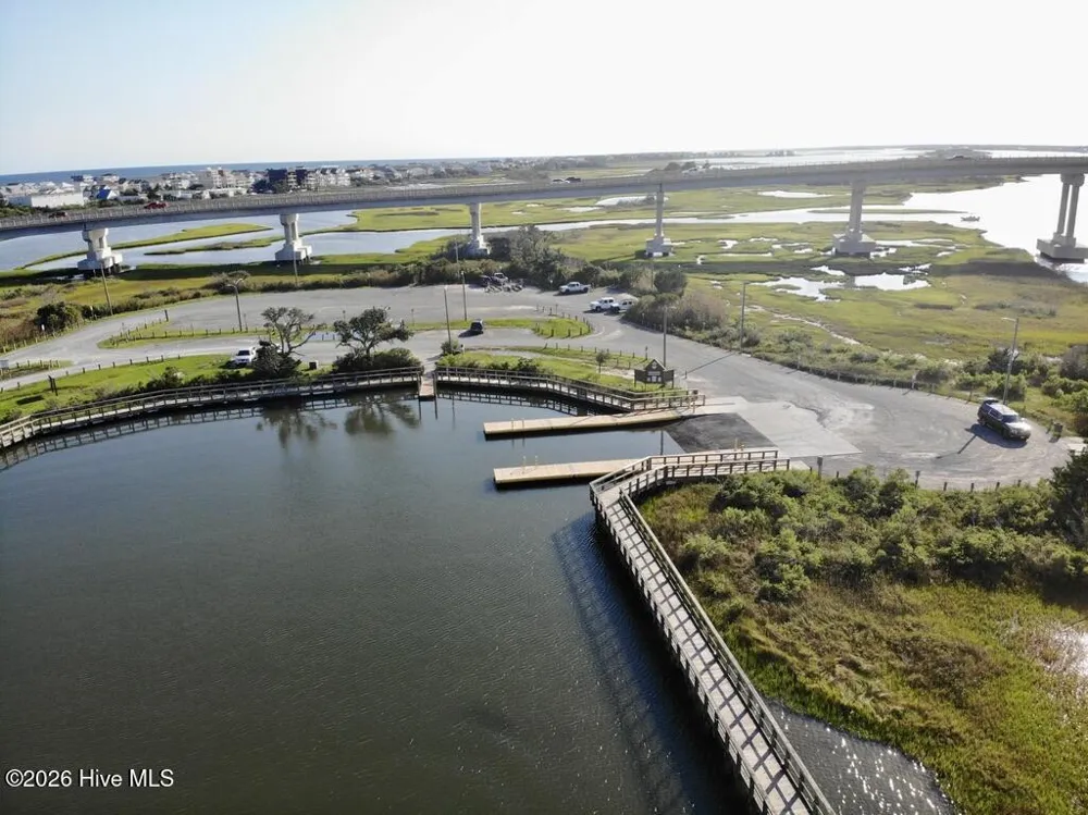 1513 Easy Street Surf City, NC 28445