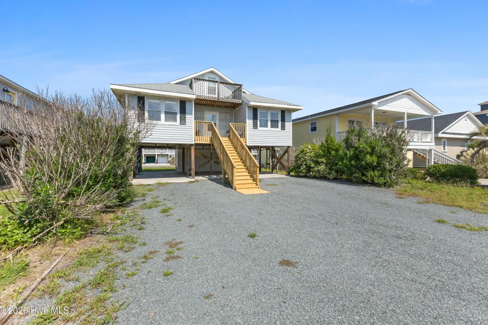 1513 Easy Street Surf City, NC 28445