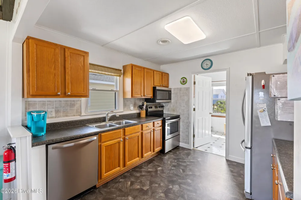 1513 Easy Street Surf City, NC 28445