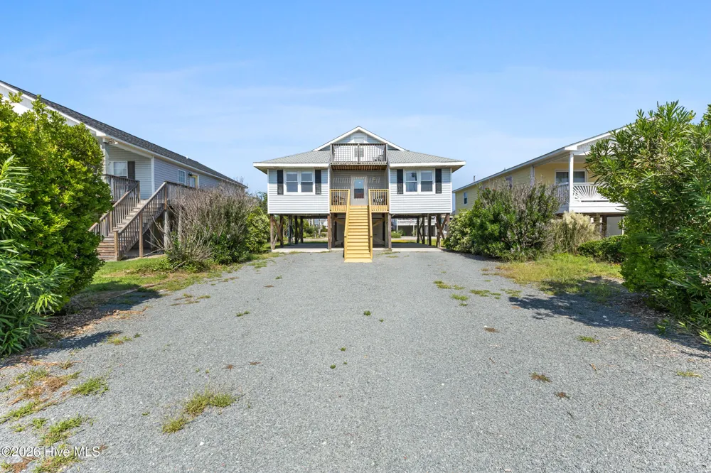 1513 Easy Street Surf City, NC 28445