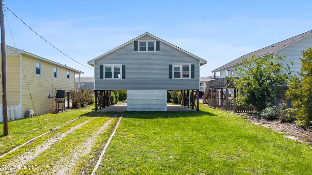 1513 Easy Street Surf City, NC 28445