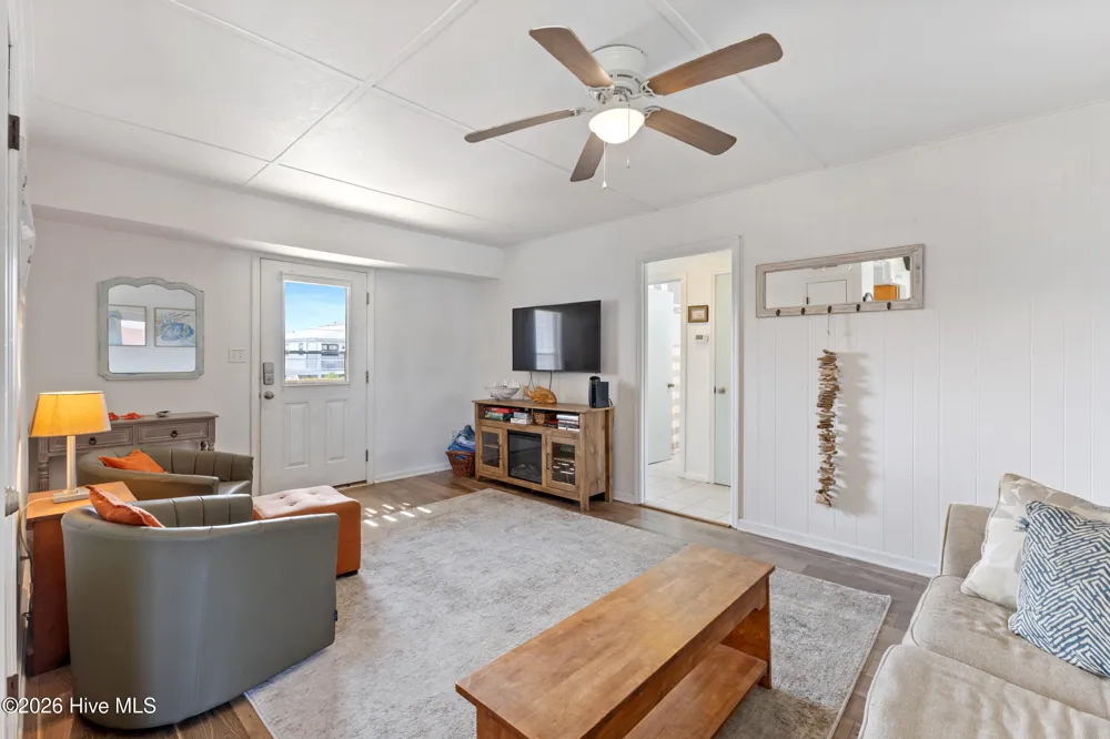 1513 Easy Street Surf City, NC 28445