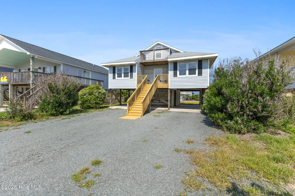 1513 Easy Street Surf City, NC 28445