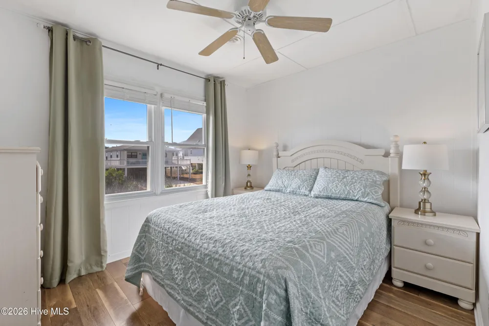1513 Easy Street Surf City, NC 28445