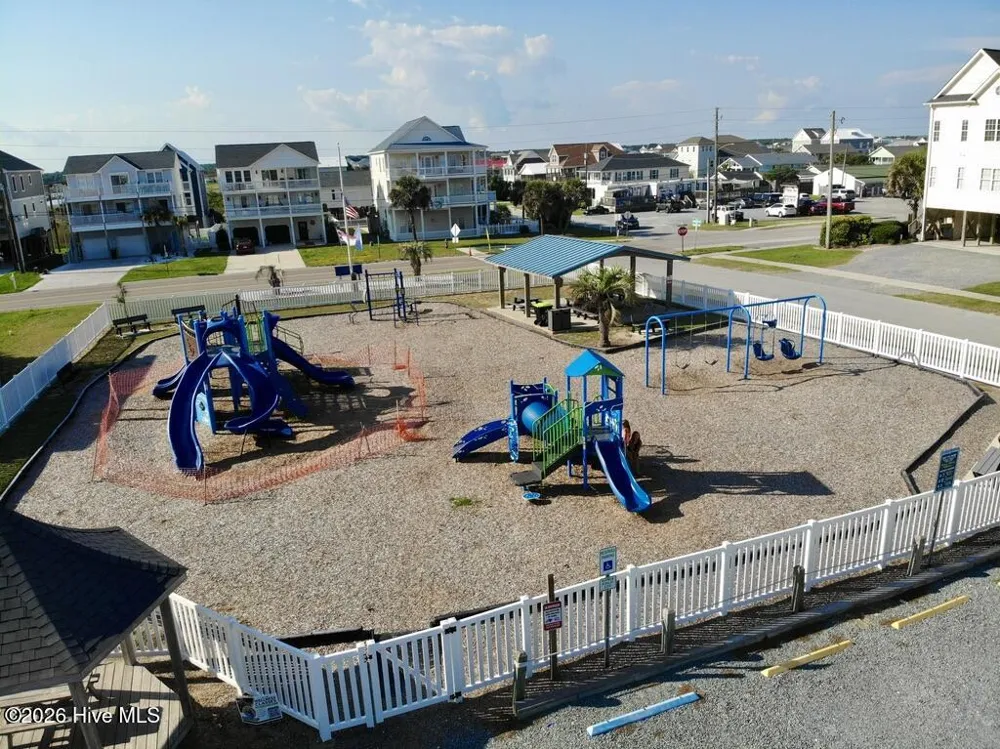 1513 Easy Street Surf City, NC 28445