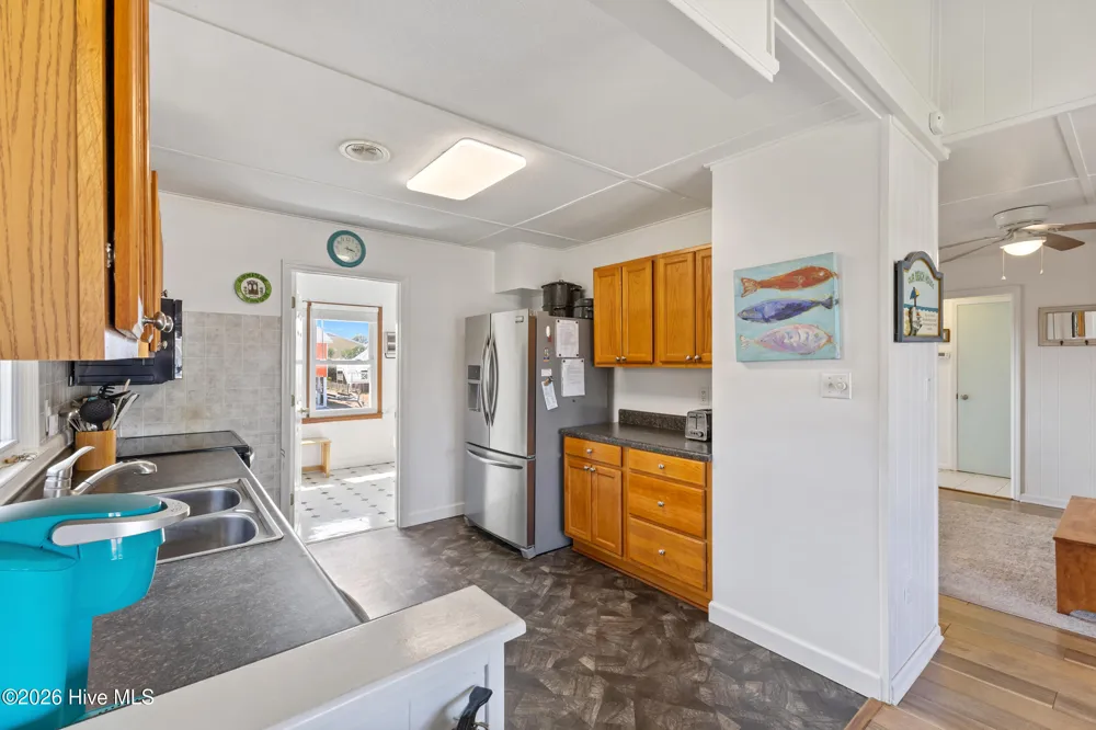 1513 Easy Street Surf City, NC 28445