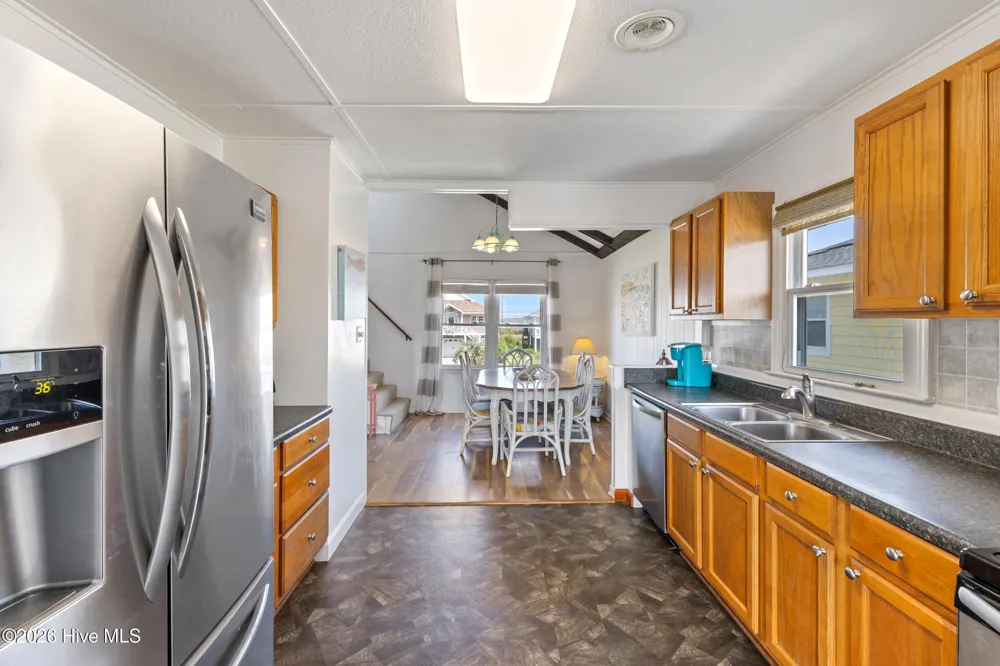 1513 Easy Street Surf City, NC 28445
