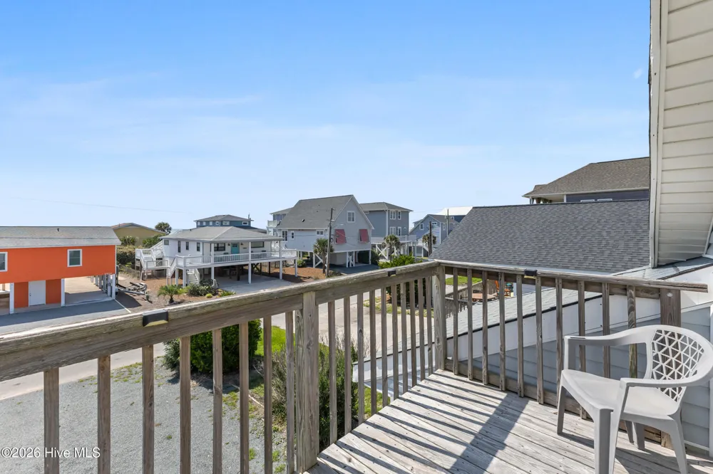1513 Easy Street Surf City, NC 28445